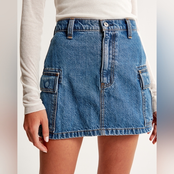 Abercrombie & Fitch Dresses & Skirts - NEW Abercrombie & Fitch High Rise Denim Cargo Mini Skirt Size 34/18